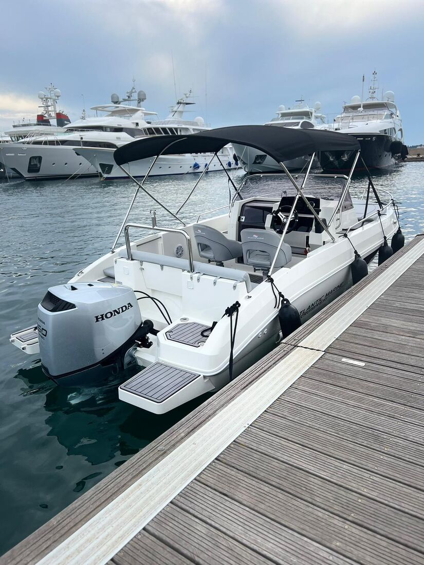 Atlantic Marine Sun Cruiser 630 – Sportboot der Bootsvermietung Skipper Zadar (1)